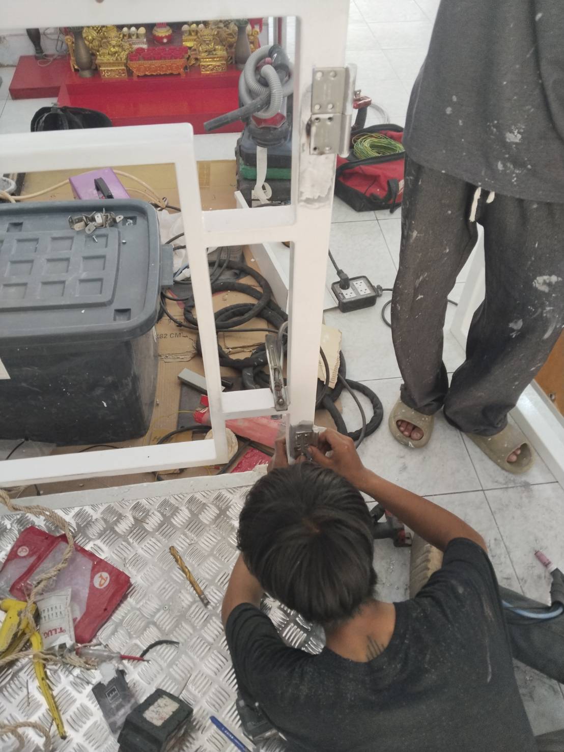 HYDRAULIC LIFT ELEVATOR 12